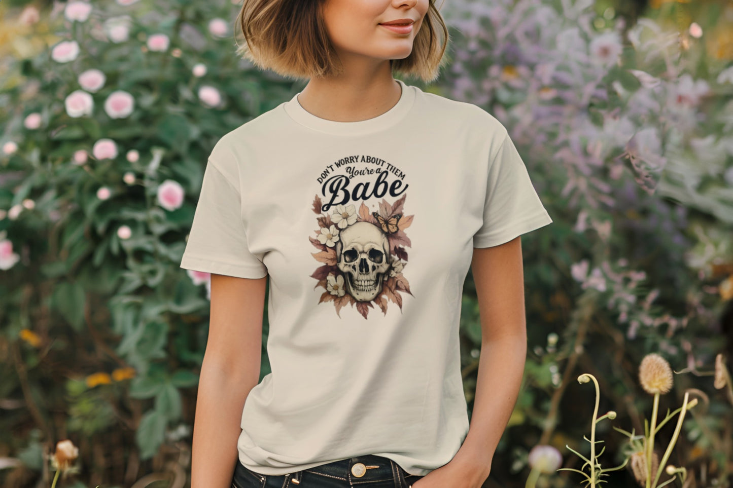 Don’t Worry Babe Skull Shirt – Fall Floral Skull Tee for Women – Cute Gothic Autumn Shirt – Halloween Aesthetic T-Shirt – Pastel Goth Tee.