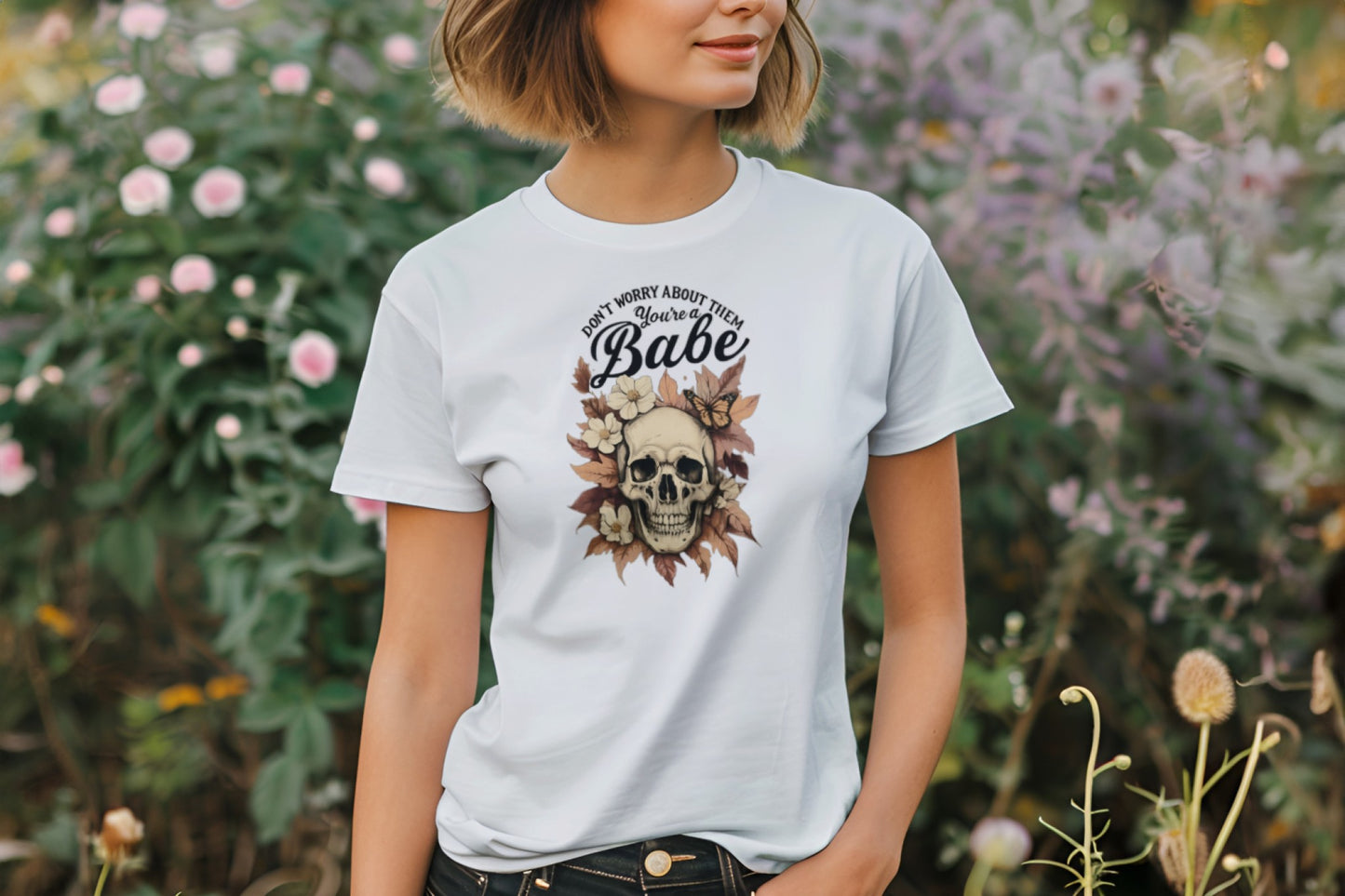 Don’t Worry Babe Skull Shirt – Fall Floral Skull Tee for Women – Cute Gothic Autumn Shirt – Halloween Aesthetic T-Shirt – Pastel Goth Tee.